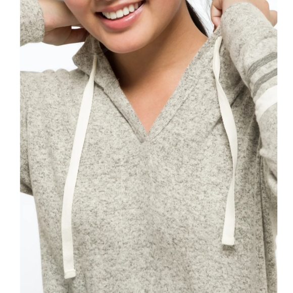 Market & Spruce Kallon Brushed Knit Hoodie  Med - Picture 3 of 9